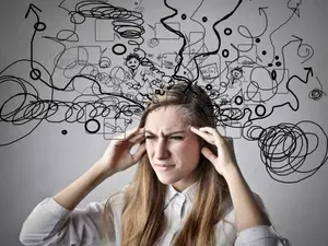 woman_with_a_busy_mind.jpg