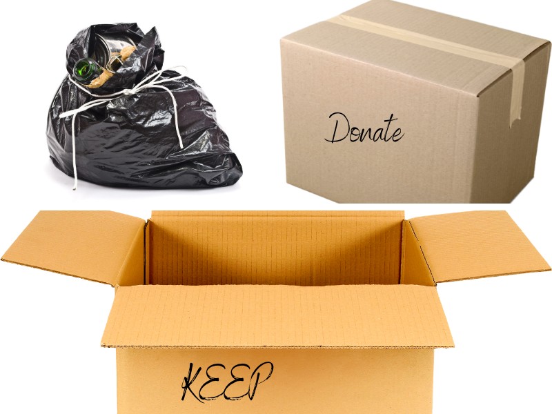Decide how best to dispose of items you don’t need. Illustration of ways to dispose of unnecessary items: Plastic bag full of rubbish, box labeled “Donate” and box labeled “Keep”.