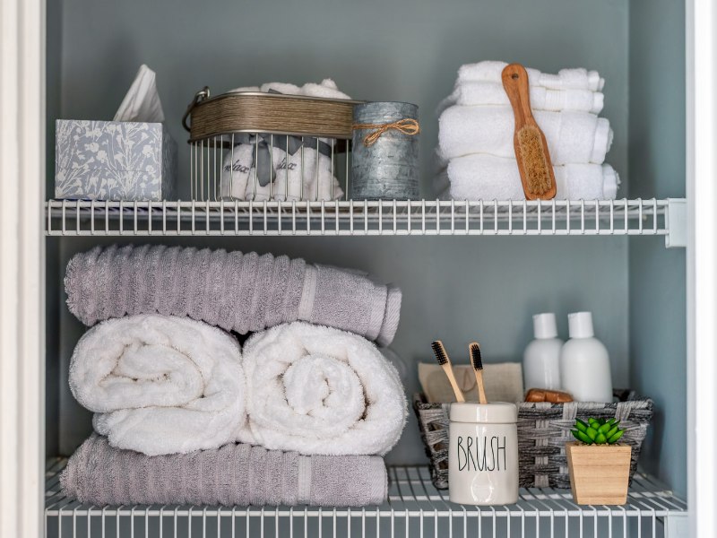 Shelves to organize towels and bathroom products. Shelves to organize towels and bathroom products.